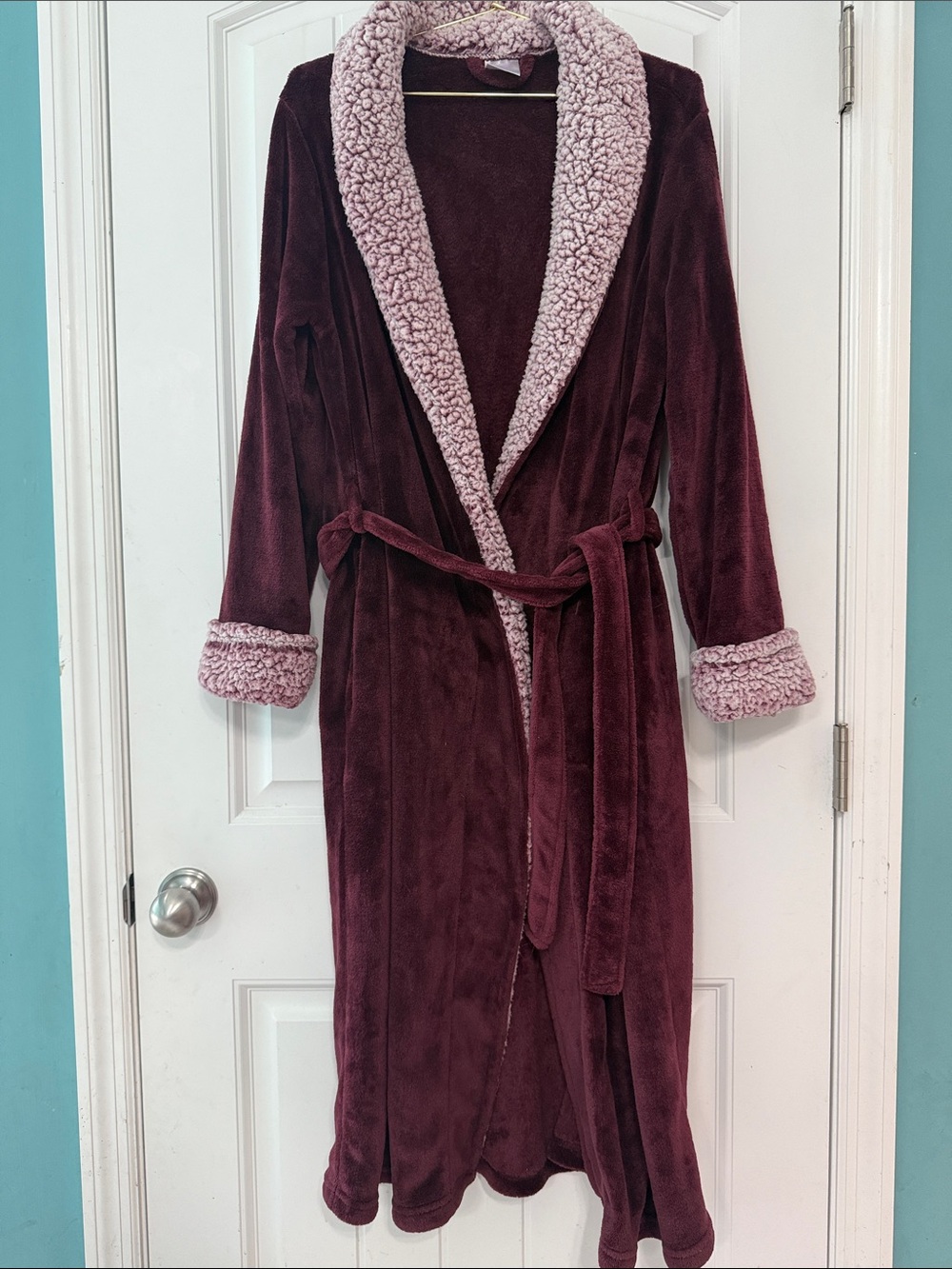 Secret Treasures Burgundy Robe with Light Pink Sherpa Trim